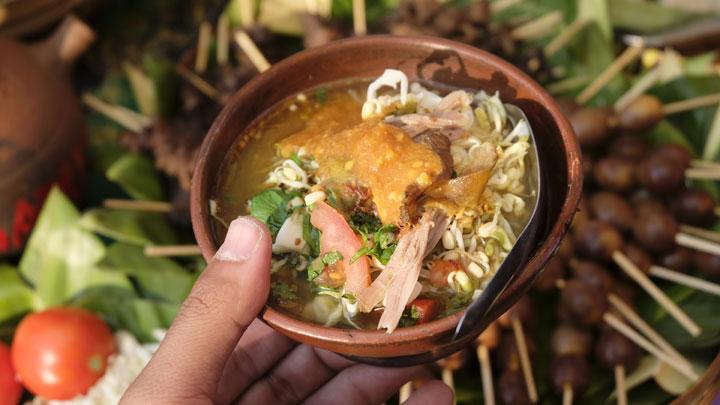 Soto kwali jadi pilihan makan enak